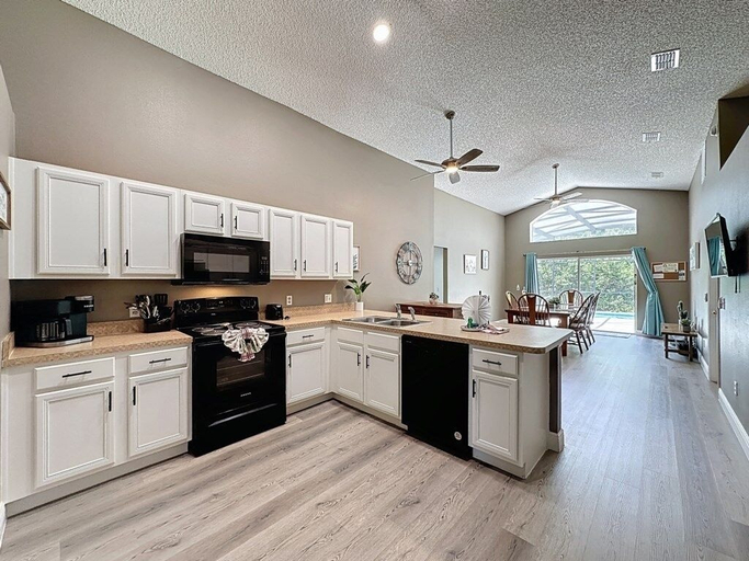 Private kitchen 3, Terra Verde Resort 4 Bed Pool/spa Villa 4 Bedroom Villa, Osceola