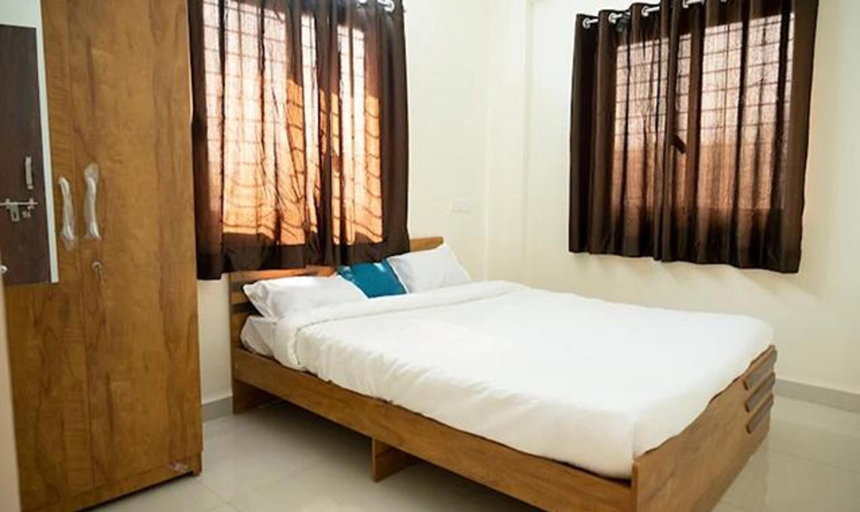 Room 4, Fabhotel White House I, Pune