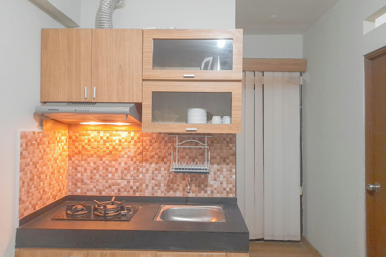 Others 4, Basic Wood 2Br Apartment At Gateway Ahmad Yani Cicadas, Bandung