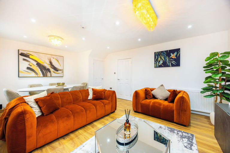 Living area 4, Modern 3 Bedroom House in  Stratford, London