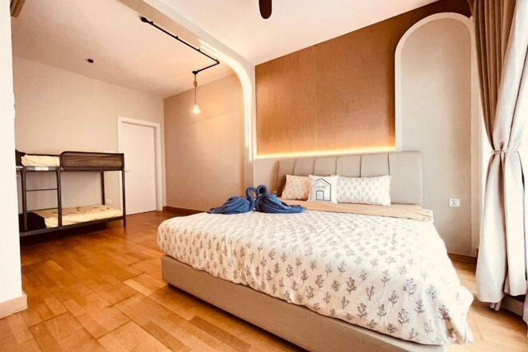 Room 1, NEW Serenity@Teega ResidenceL2 by UcomeHomestay, Johor Bahru
