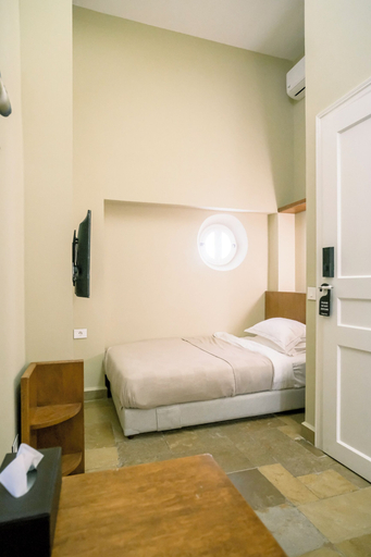 Primary image