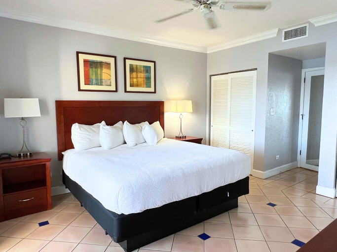 Bedroom 3, Bluebeard's Castle Resort, Charlotte Amalie