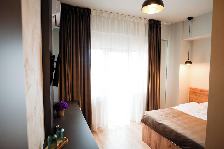 Room 2, At Georges Stay & Fly, Otopeni