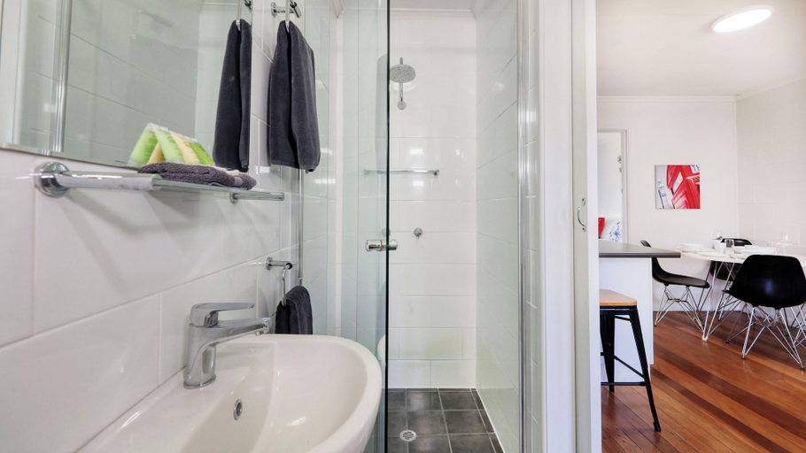 Bathroom 5, Maclean Stays, Clarence Valley- Coast
