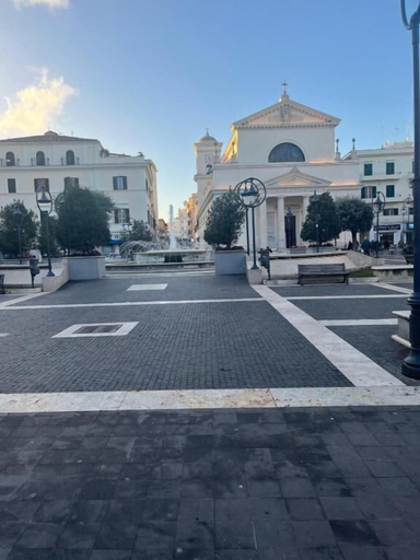 Exterior & Views 2, La piazzetta Anzio, Roma
