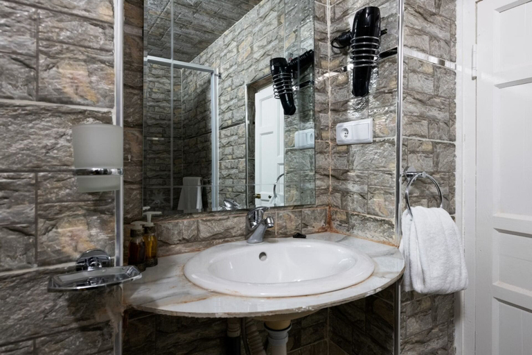 Bathroom 3, RIAD AMR, Tanger-Assilah