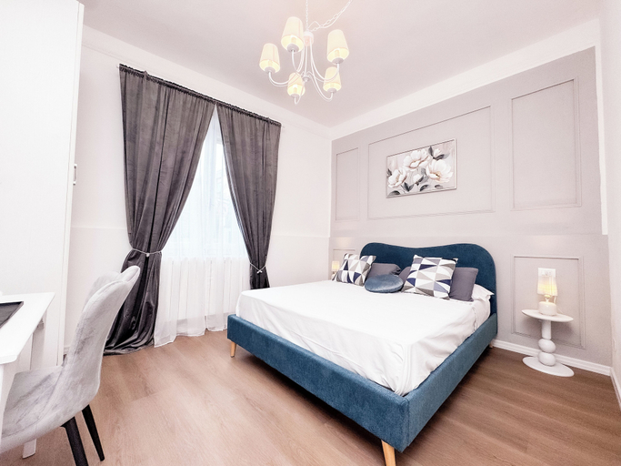 Room 5, Sister's House, Pisa
