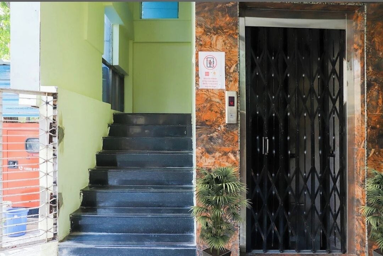 Elevator 5, SRI SUBHAMASTHU GRAND, Krishna