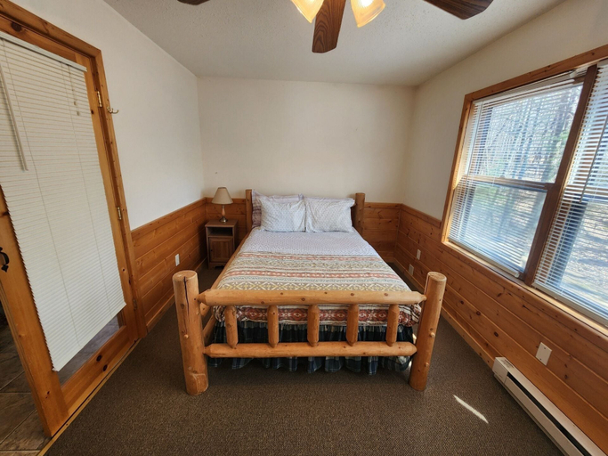 Room 5, Sunset On The Bay 3 Bedroom Hotel Room by RedAwning, Sawyer