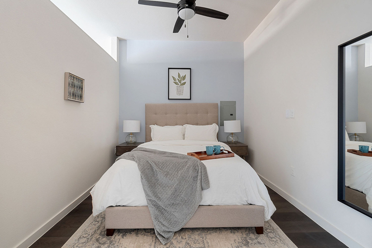 Room 2, Med Jet Ease 1BR Private Backyard DAL Utsw, Dallas