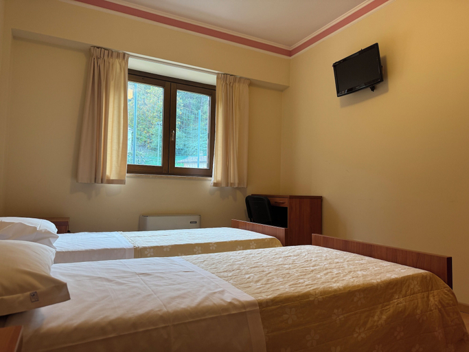 Bedroom 3, Hotel Fanesia Coliving, Teramo