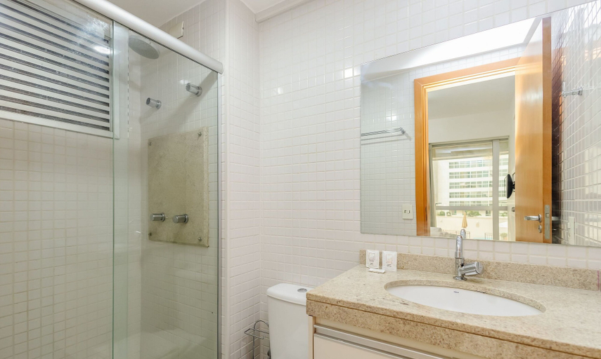 Bathroom, Charming Apartment in Brasilia/df Vps111, Brasília