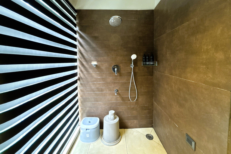 Bathroom 5, Sila Secret Mirage, Chikmagalur