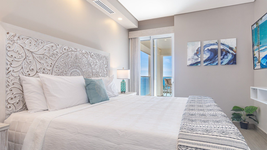 Room 5, Amazing two Bedroom Beach Front Condo W405, Puerto Peñasco