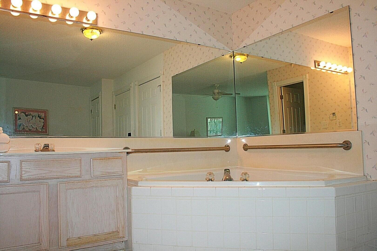 Bathroom 2, 501 2 Bedroom Villa, Brunswick
