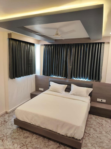 Room, Hotel R Gold, Vadodara