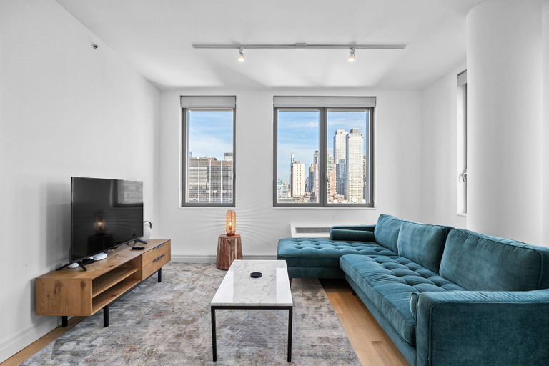 Room 2, Forte Select Xxii by Rove 2BR Midtown West Apt, New York