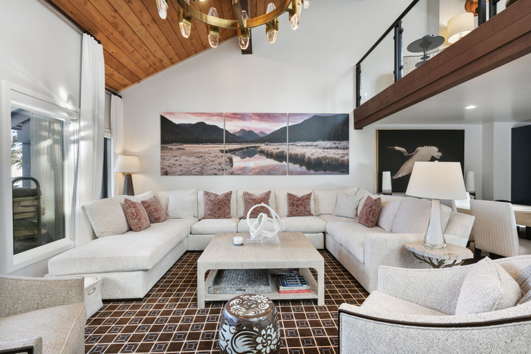 Living area 3, 105 - Three Bedroom Condo with Spa Ridgepoint by Deer Valley Resort, Summit