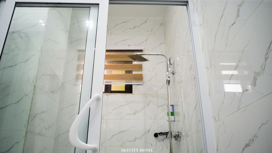 Bathroom 4, Skycity Hotel Gh, Tema