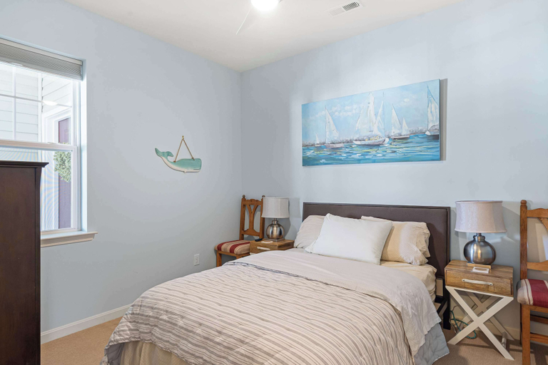 Room 4, Grande at Canal 14 For 6ppl, Sussex