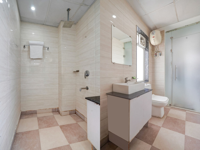 Bathroom, Hotel Marina Near Delhi Airport, Delhi