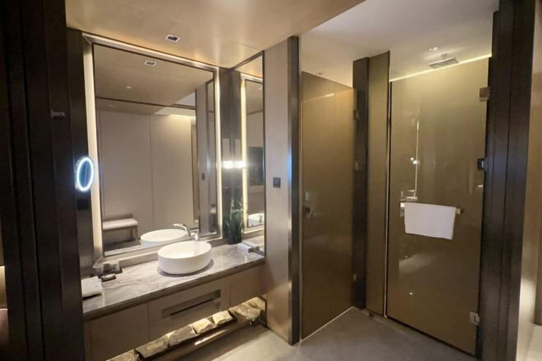 Bathroom 4, Shanghai Grand Hotel, Shanghai