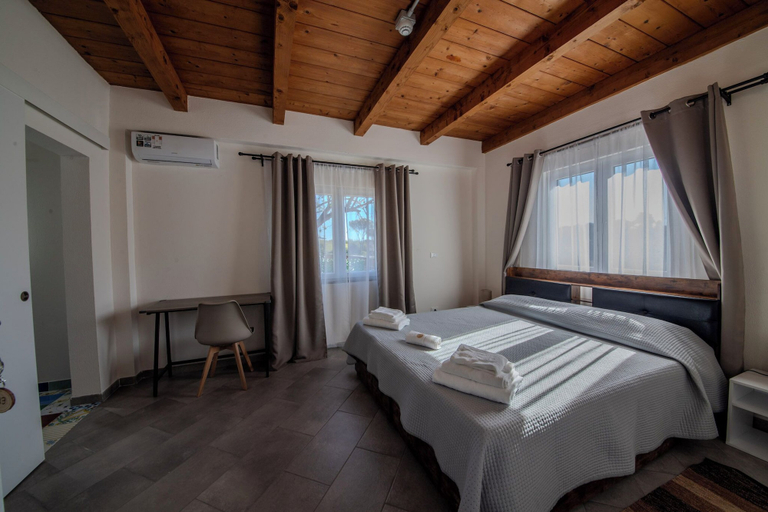 Room 2, Casa Mario immersed in the Lazio countryside, Rome