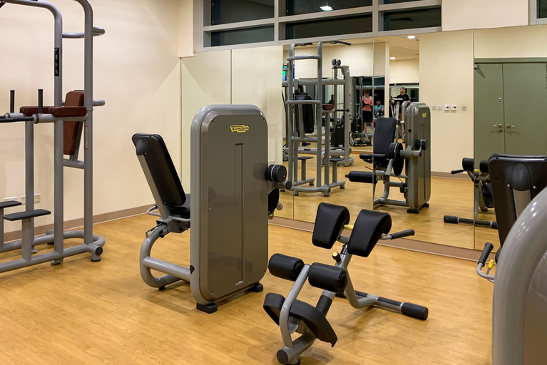 Gym 3, bnbme - The Lofts Central - 2 BDR, Dubai