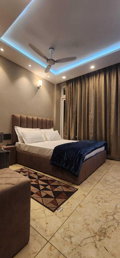 Room 2, Hill Top Heaven By Elvora Hotels & Resorts, Solan