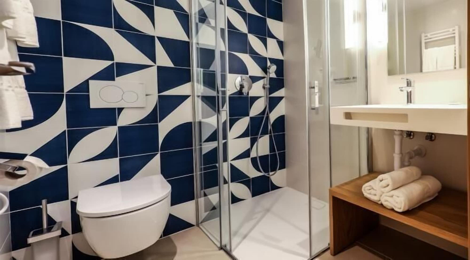 Bathroom 5, Hapimag Resort Paguera, Baleares