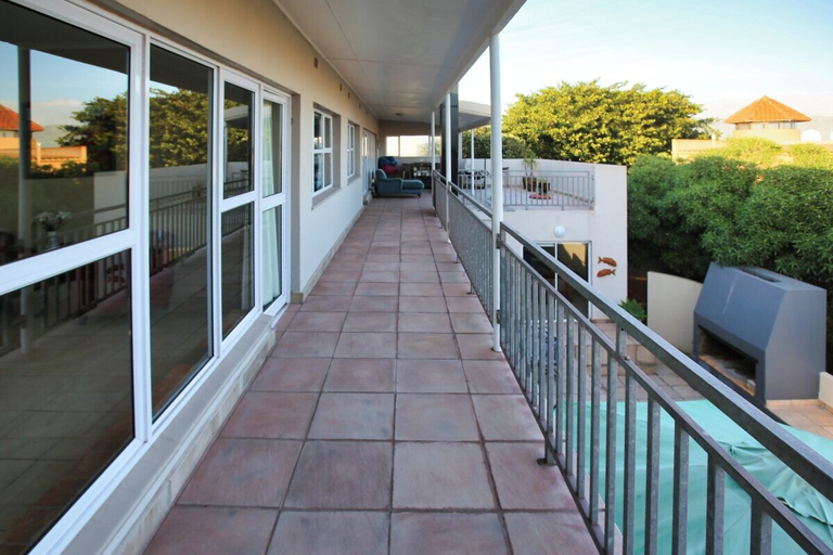 Balcony view 2, Tasties' Langebaan 8 Sleeper, West Coast