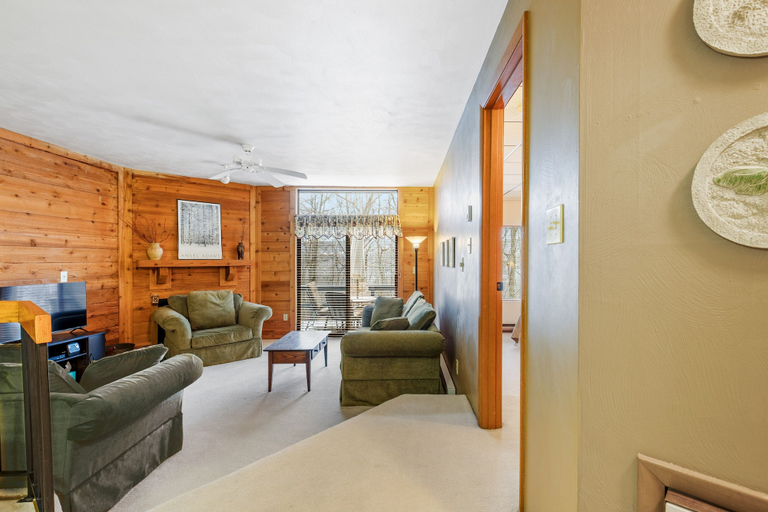 Living area 2, Swiss Mountain 1 Bedroom - S3705 1 Condo, Somerset