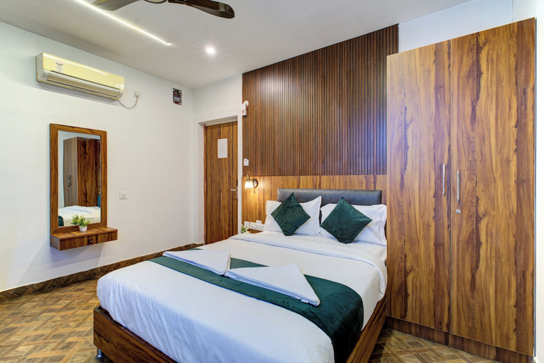 Room 3, Emerald Suites By Classio, Bangalore