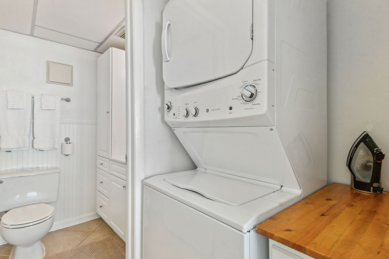 Bathroom 4, Direct Oceanfront Condo with Private Balcony by RedAwning, Nassau
