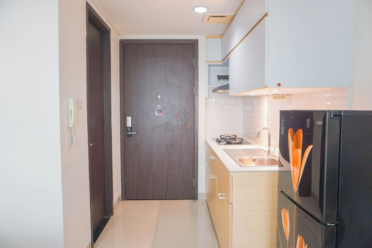 Private kitchen 2, Cozy Look Studio Apartment At Lrt City Bekasi, Bekasi