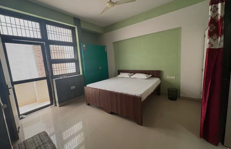 Room 4, Awaraj Home Stay, Agra
