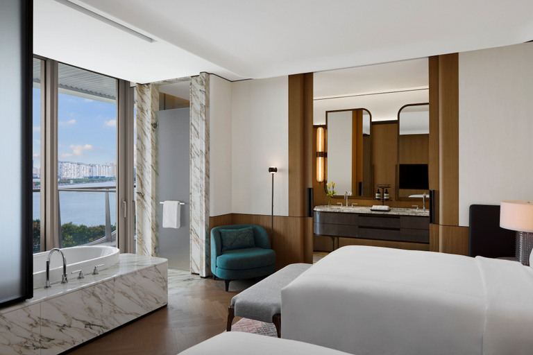Room 3, Waldorf Astoria Shanghai Qiantan, Shanghai