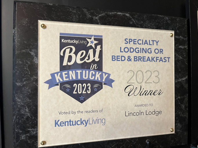 Reception, Lincoln Lodge, Larue