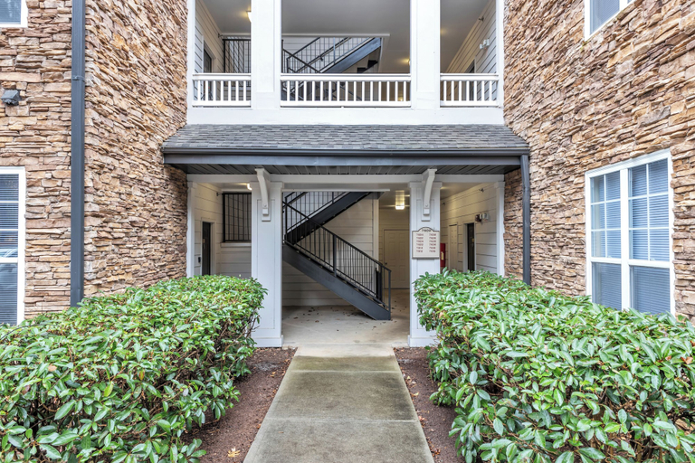 Front of property 4, Upscale 1BR Suite to Downtown Raleigh, Wake