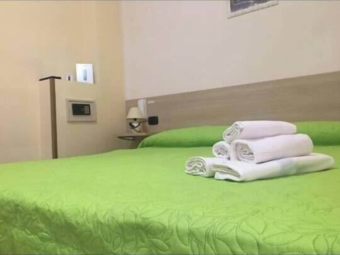 Room 4, Hotel Florida Capo Rizzuto, Crotone