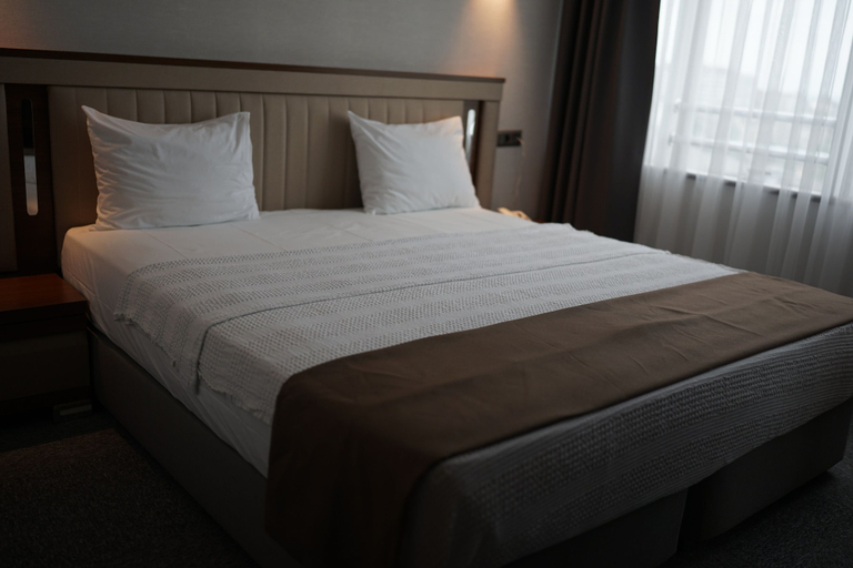 Room 4, WEEN OTEL, Merkez