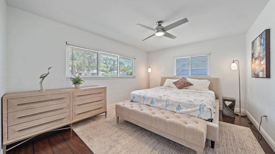 Room 5, Sarasota Solitude 3 Bedroom Home, Sarasota