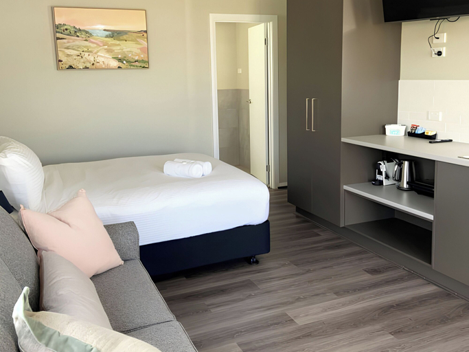 Bedroom, Waters Edge Holiday Park, E. Gippsland - Bairnsdale