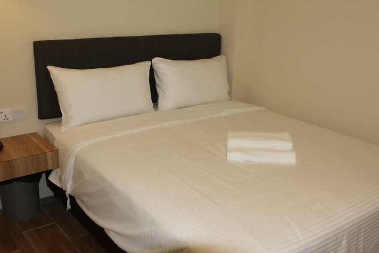 Room 3, Check Inn 5, Kota Kinabalu