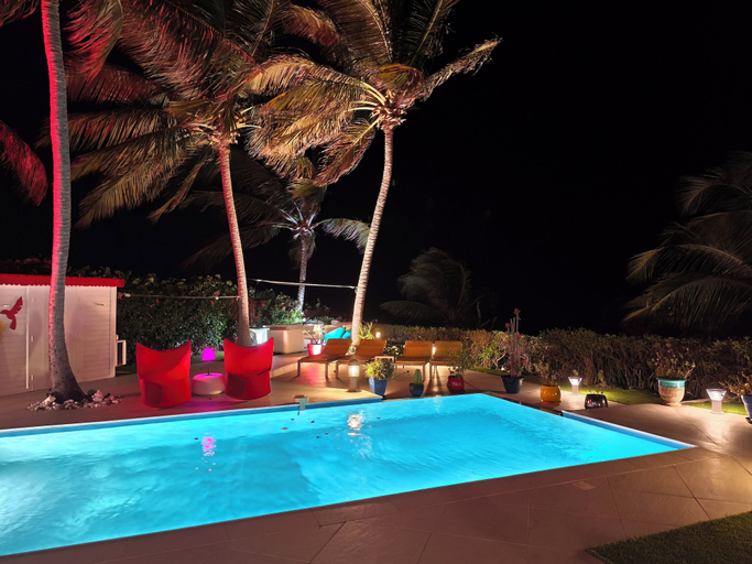 Infinity pool, Villa AMAYA for 4 people, Saint-François