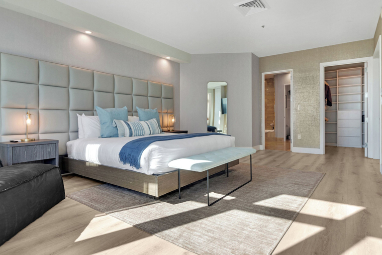 Interior 2, 2-Story Brickell Penthouse Free Parking, Miami-Dade