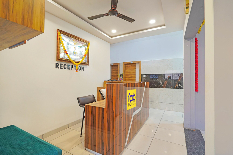 Reception 5, Fabexpress Shyam Palace, Indore
