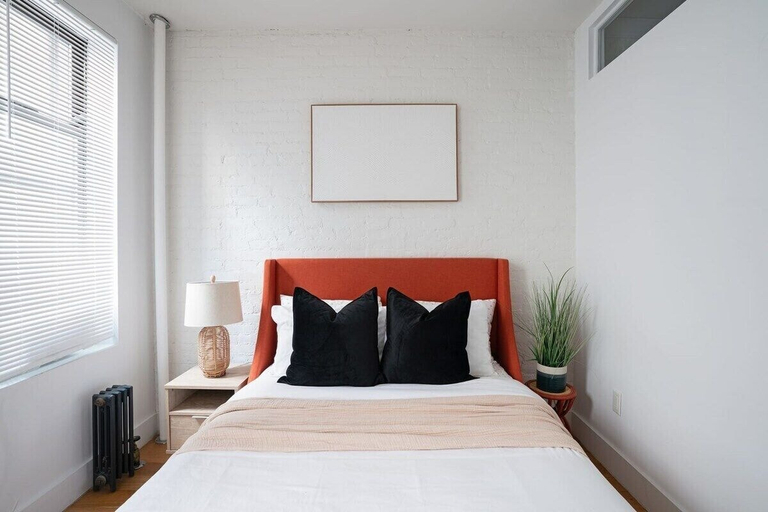 Room 4, 1288 UES Apartments, New York