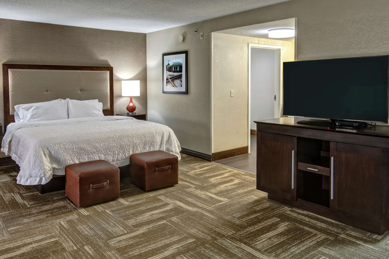 Bedroom 3, Hampton Inn Corinth, Alcorn